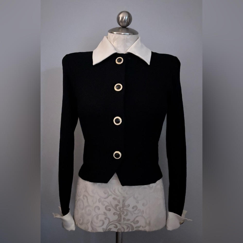 St. John by Marie Gray Black Blazer with White Collar Size Small. #A
